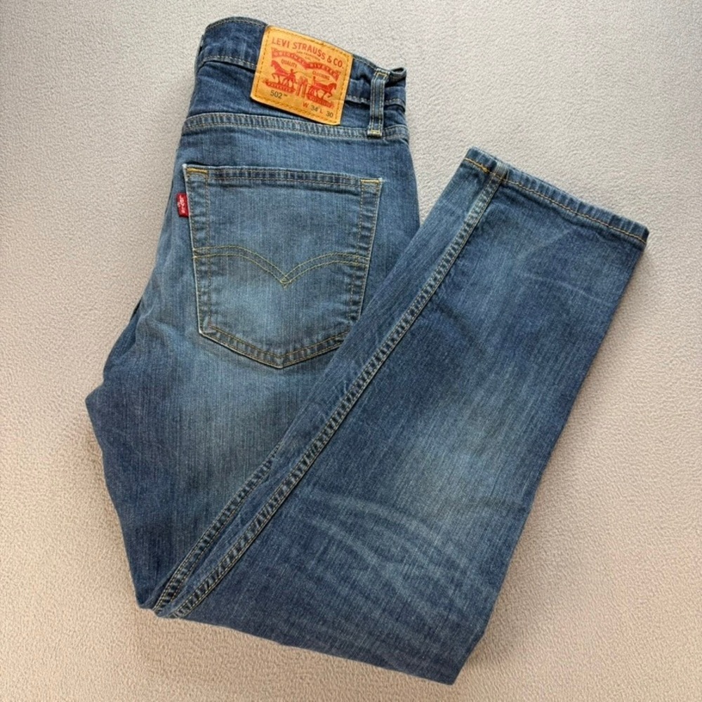 Levi Jeans Mens 34x30 (fits 33x28) Blue 502 Regular Taper Stretch Denim Pants